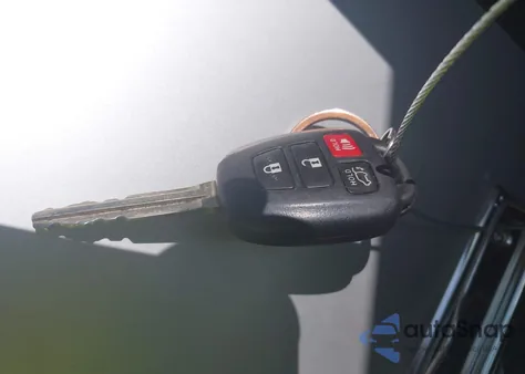 2016 Toyota Rav4 Xle из США, поврежденный, VIN 2T3WFREV1GW269955